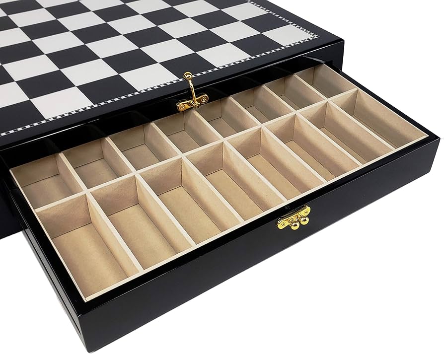 中世ヨーロッパ　騎士道　チェスセット　レア品 Amazon | Medieval Times 十字軍 赤と青 マルチーズ騎士 チェス